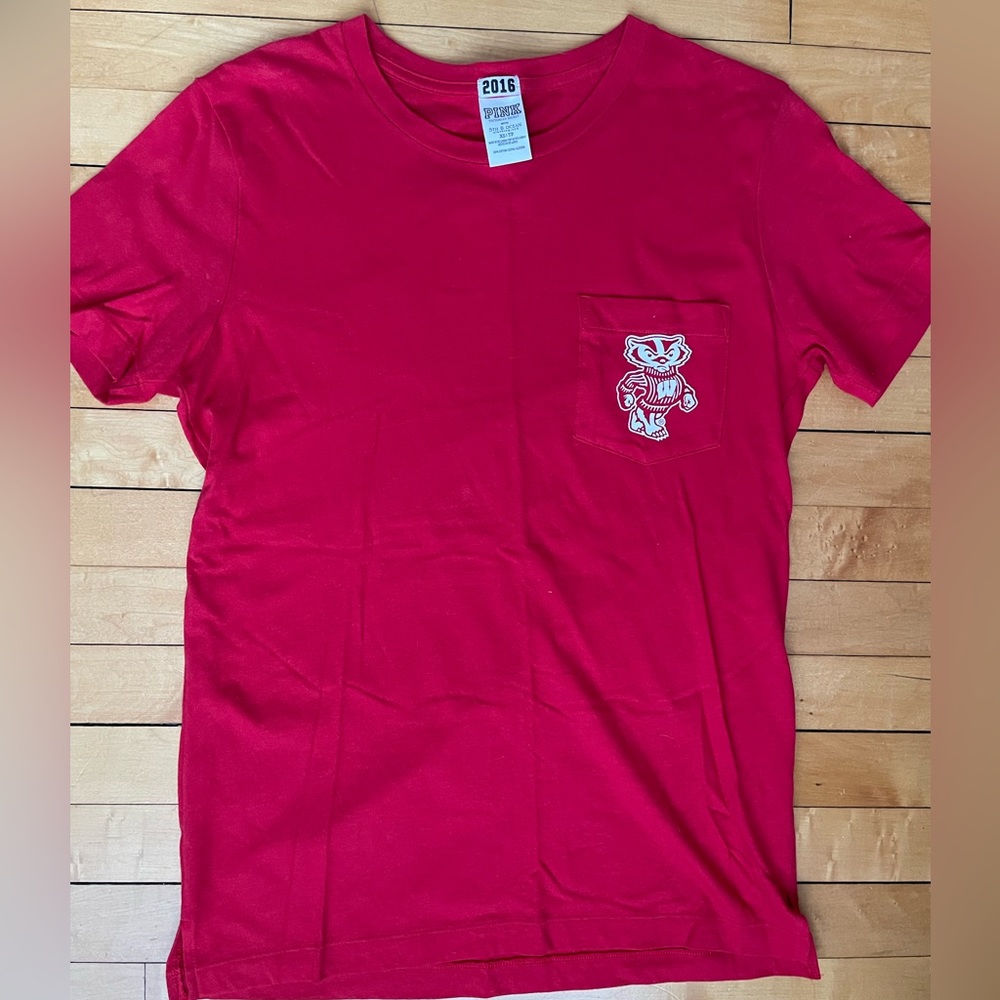 PINK Wisconsin Badgers Tee